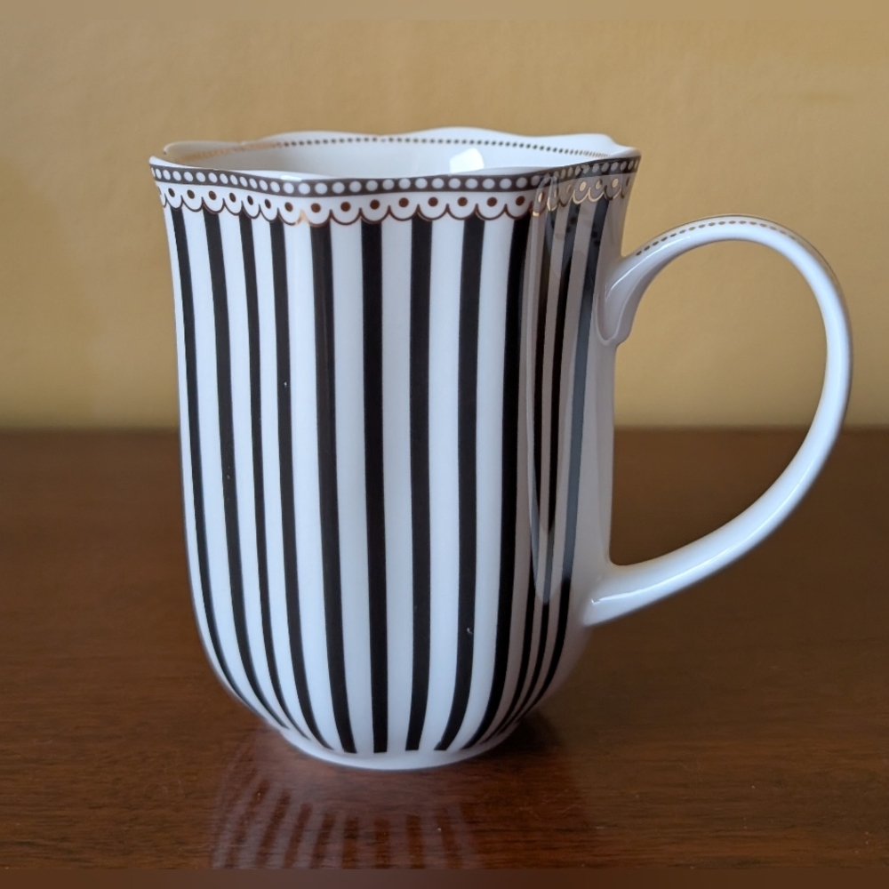 Grace Teaware Josephine Black Mug 11616927